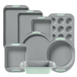 Pyrex Pyrex® Metal Bakeware 8-Piece Set in Sage