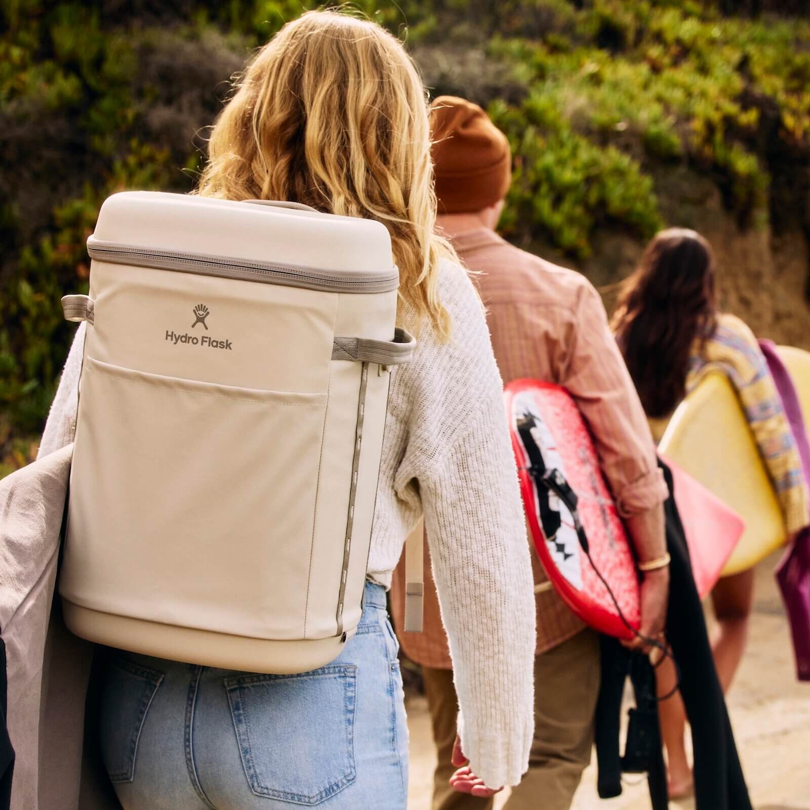 Hydro Flask Carryout™ Backpack 22 L - Image 7